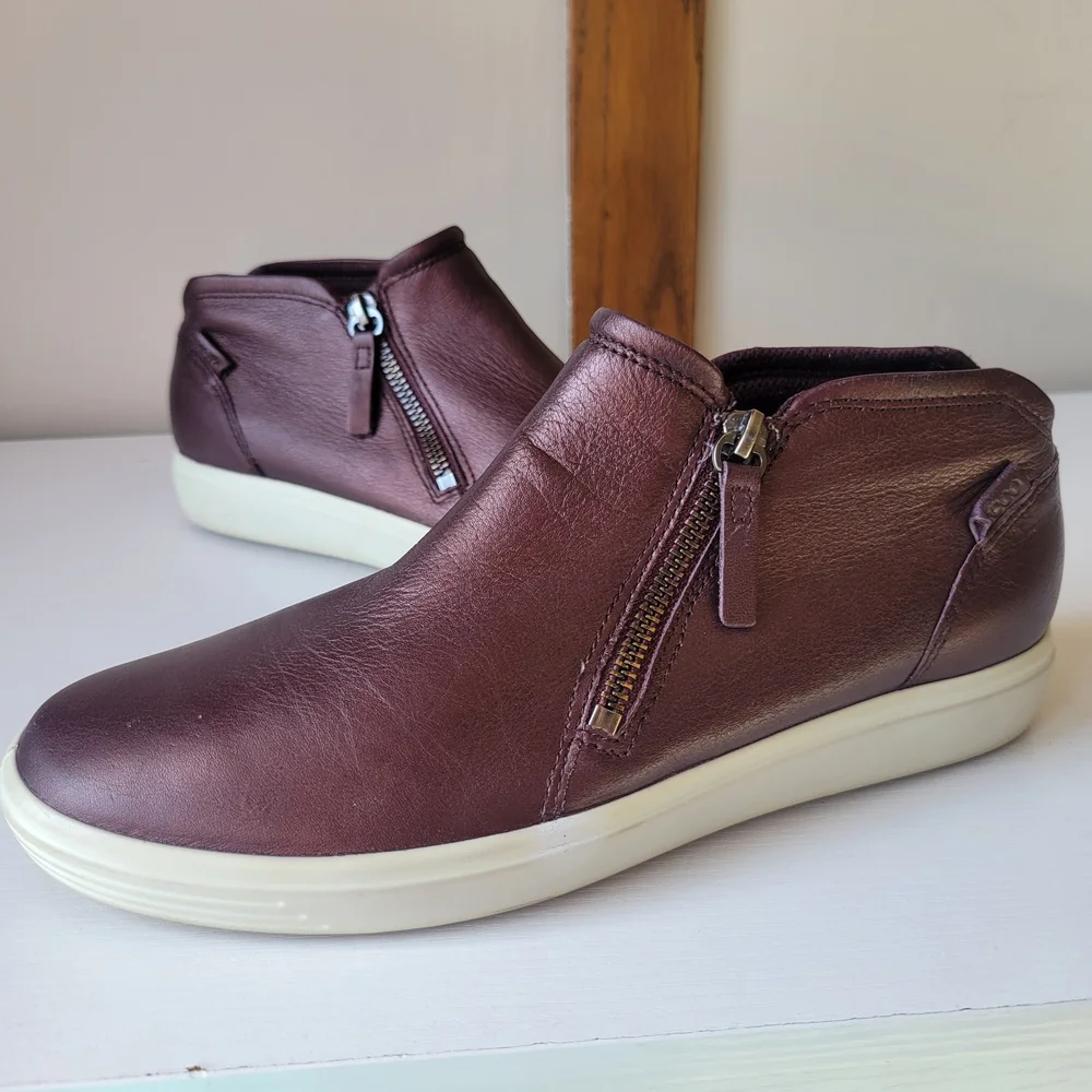 Ecco Womens Leather Slip On Sneakers Size 8 - Picture 1 of 12